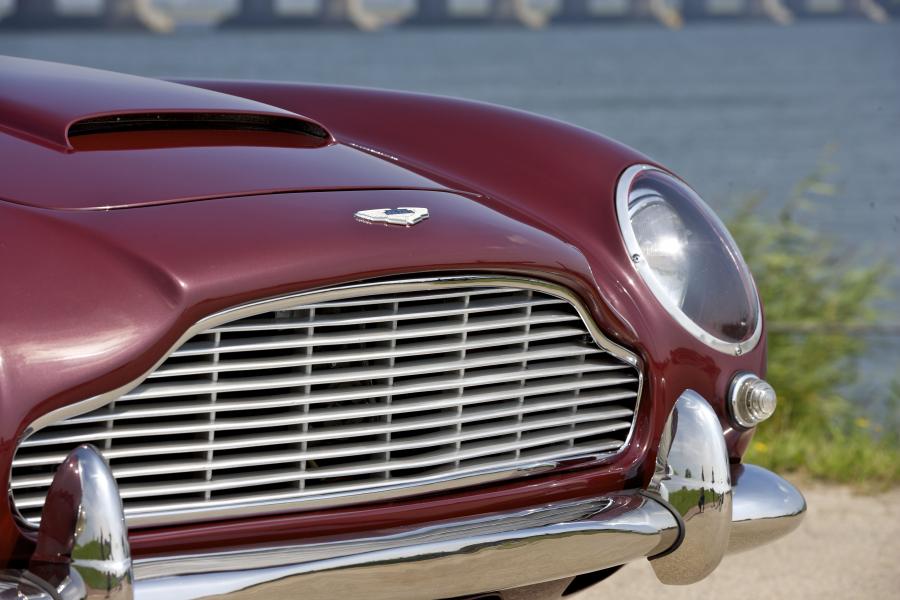 Детали экстерьера Aston Martin DB5 (1531/R) 1964 года  (UK) (фото 2 из 27)